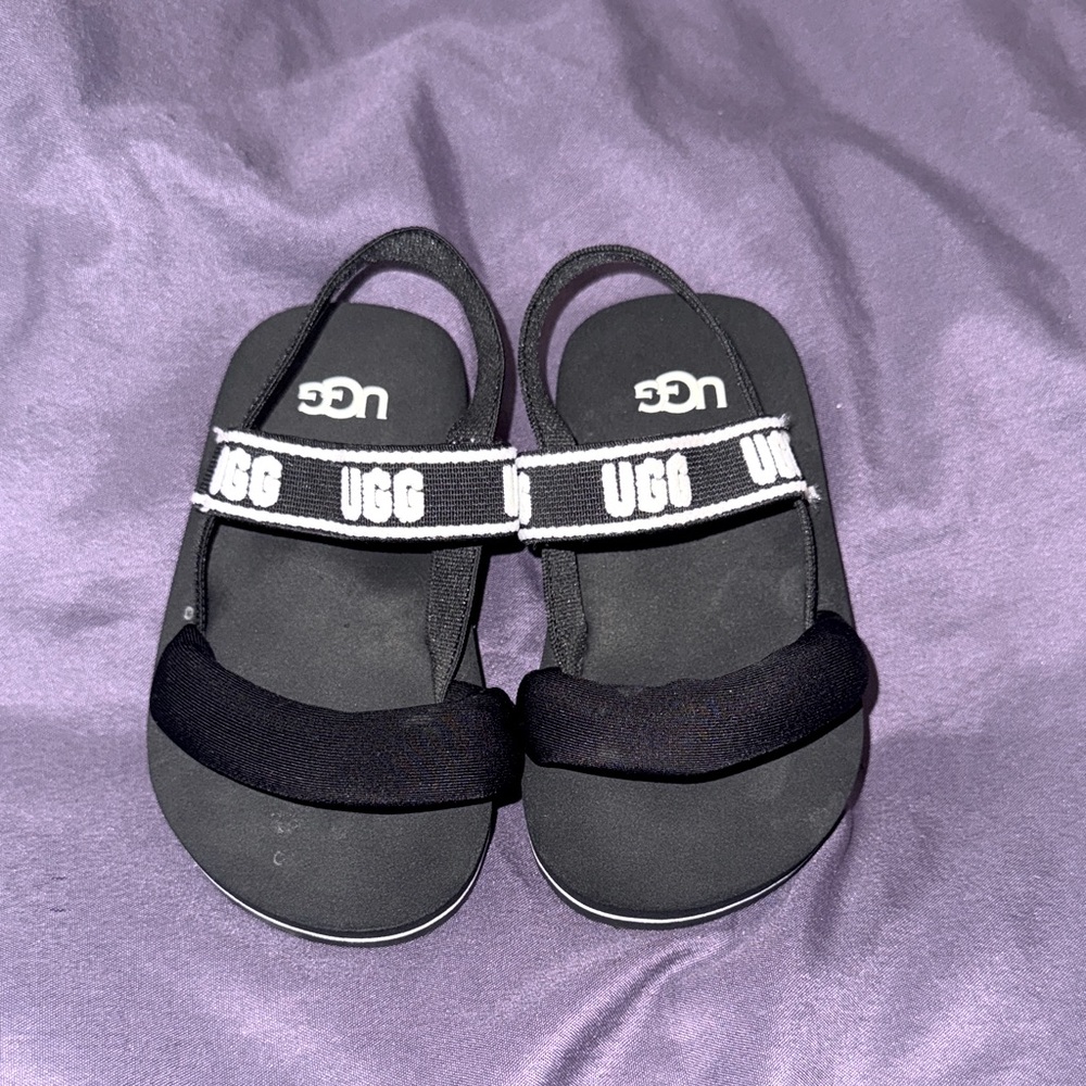 UGG Toddler Black and White Sandals - 04/05